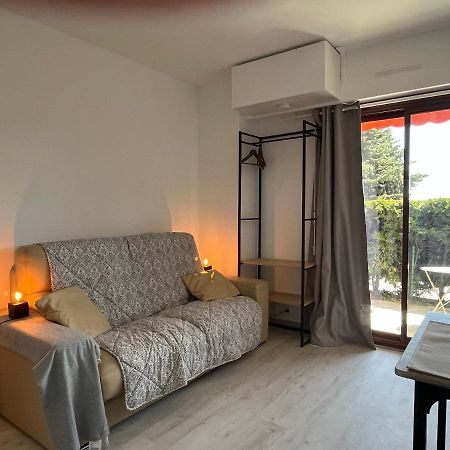 Charmant Studio Avec Terrasse Et Parking A Vence Dış mekan fotoğraf